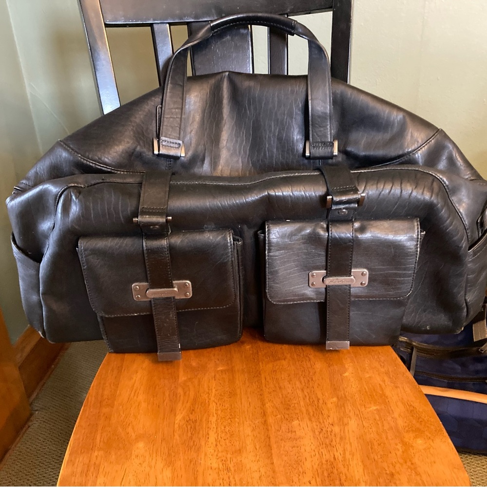 Kenneth Cole Black Leather Men's Bag